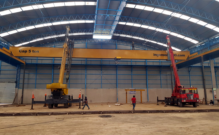 puente gruas Guayaquil